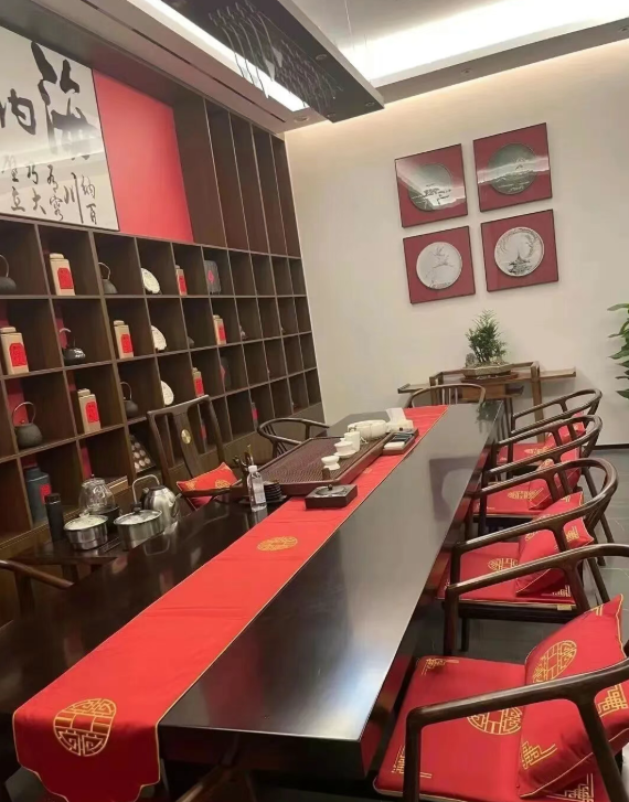 如何选择合适自己的实木大板桌 如何选择合适自己的实木大板桌